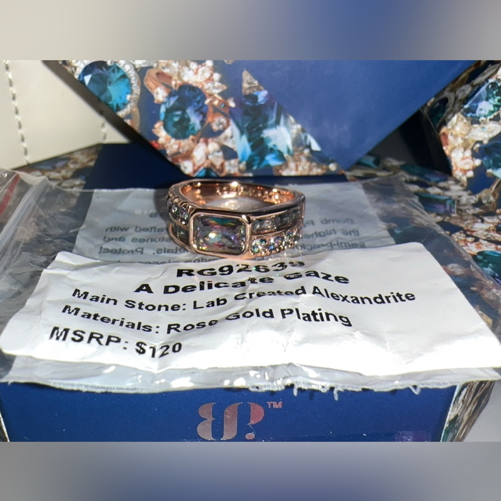 A Delicate Gaze ~ Rose Gold Plating
